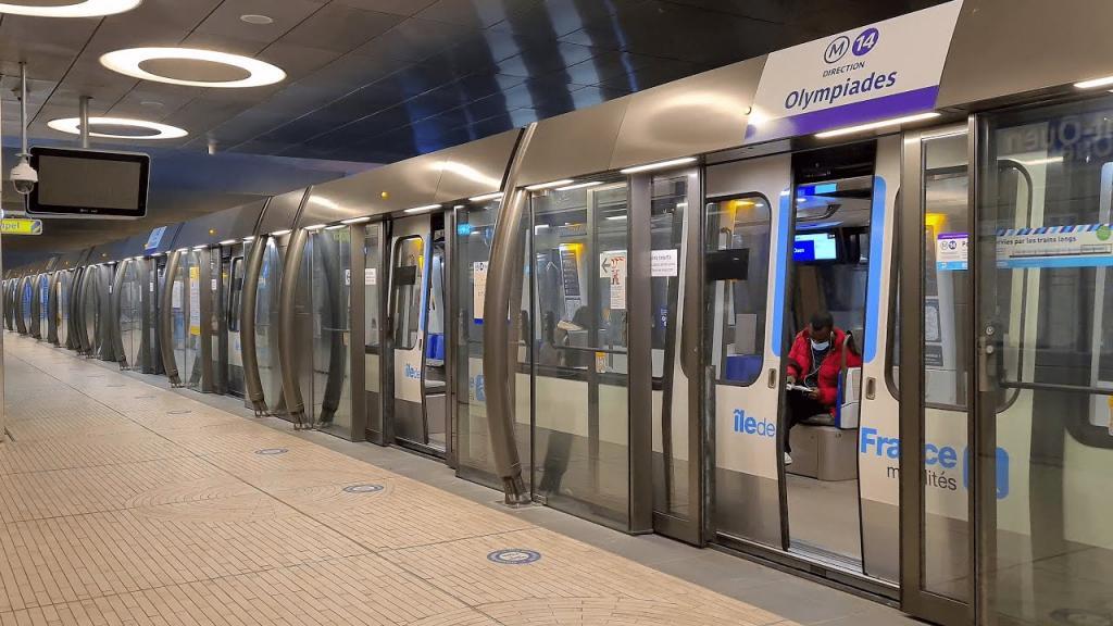 Reach Orly in just 15 minutes from Urban Bivouac