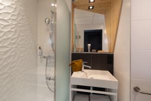 HABITACIONES